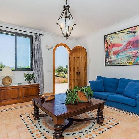 Villa With Private Mountain Ideal Runners Trailers Near Beach Approx 5 Min Walking Beach,Property Belong Puerto Pollensa Villas And Apartments Bagian luar foto