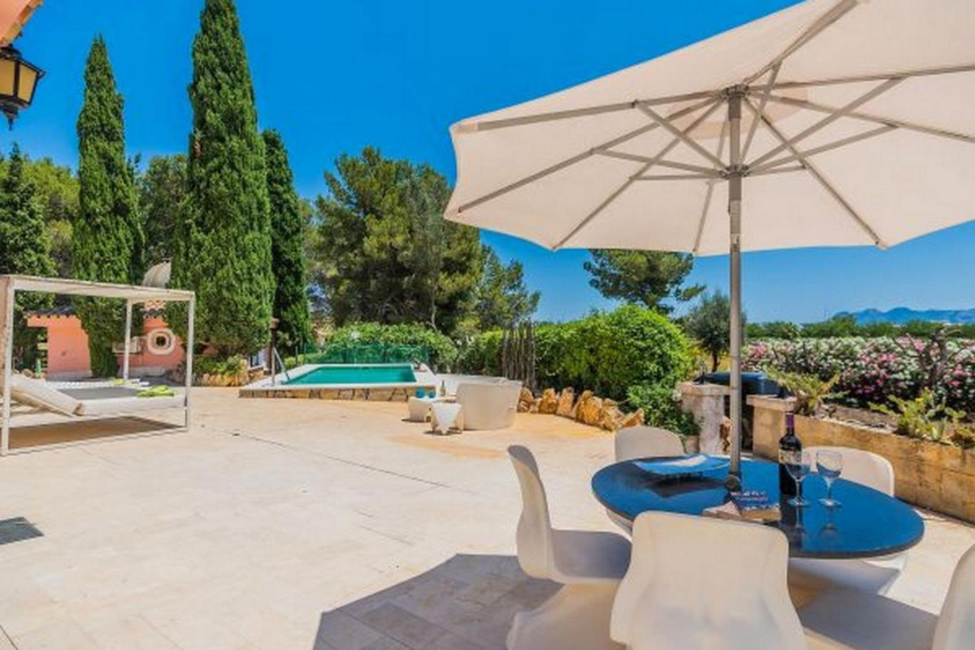 Villa With Private Mountain Ideal Runners Trailers Near Beach Approx 5 Min Walking Beach,Property Belong Puerto Pollensa Villas And Apartments Bagian luar foto